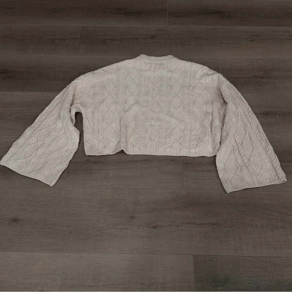 PLAYBOY x MISGUIDED Cropped Sweater Baggy Flared Sleeve Cable Knit Chunky Beige‎